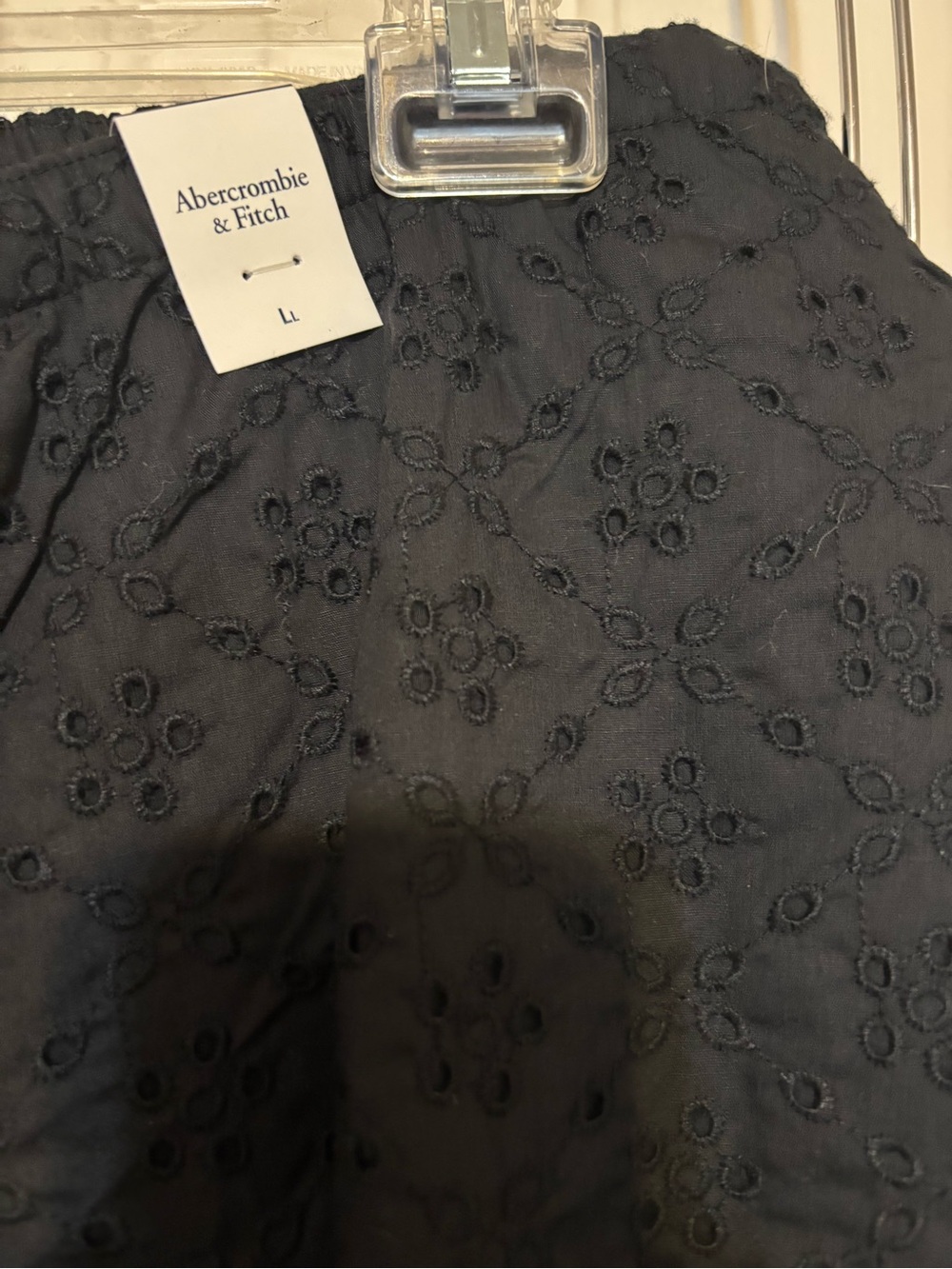 Abercrombie and Fitch Black Wide-Leg Pants - Picture 2 of 3
